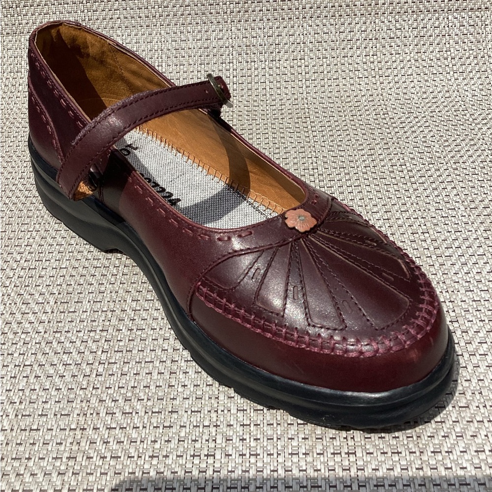 DR. COMFORT Double Wide Diabetic Comfort Shoe in Burgundy Leather